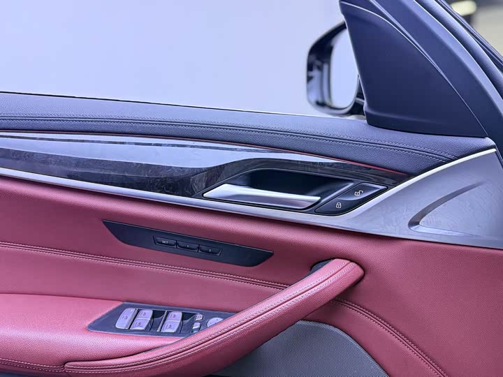 BMW 5 Series, 2023 — фото 9 из 9