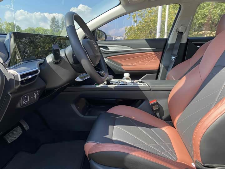 Changan Eado Plus, 2022 — фото 4 из 9