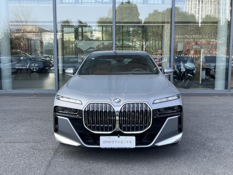 BMW 7 Series, 2024 — фото 2 из 12