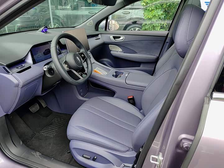Shangjie (Huawei × SAIC) H5, 2025 — фото 7 из 9