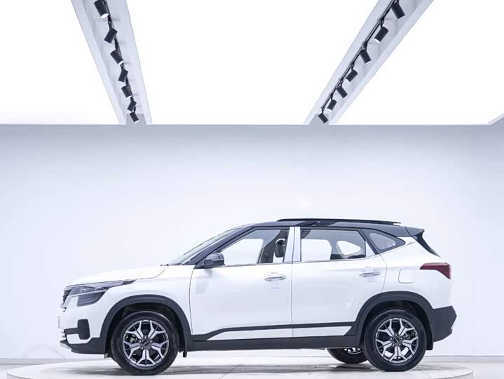 Kia KX3, 2022 — фото 2 из 9