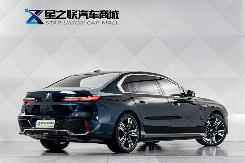 BMW i7, 2024 — фото 3 из 12