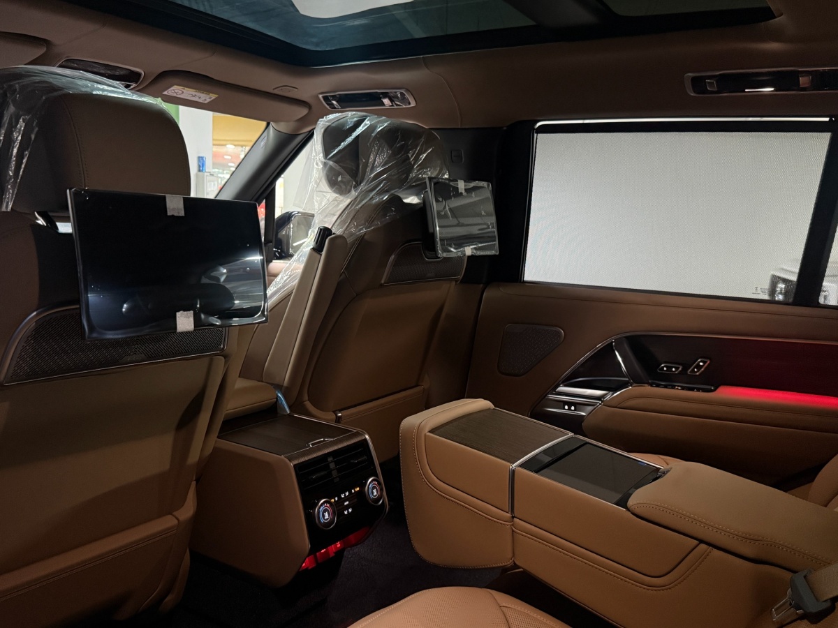 Land Rover Range Rover, 2026 — фото 9 из 12