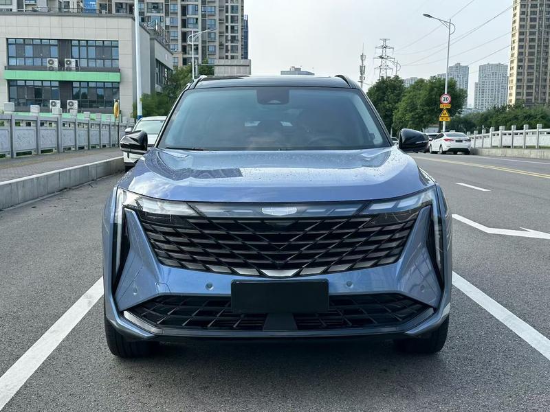 Geely Atlas L, 2023 — фото 2 из 10
