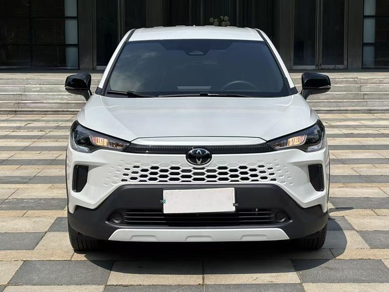 Toyota Corolla Cross, 2026 — фото 2 из 10