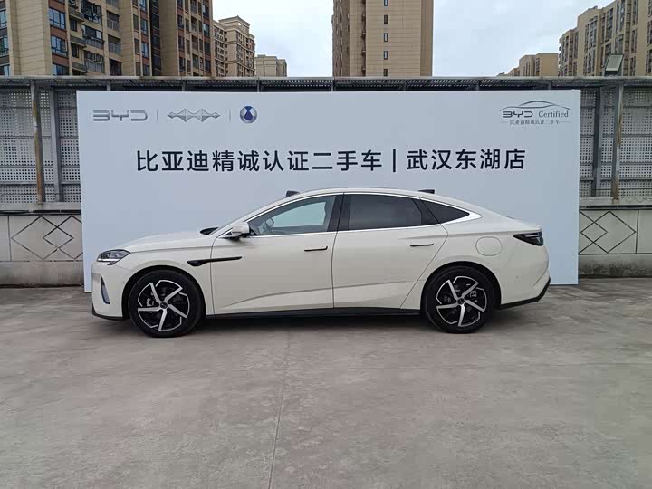 BYD Seal 07 DM-i Hybrid, 2025 — фото 4 из 9