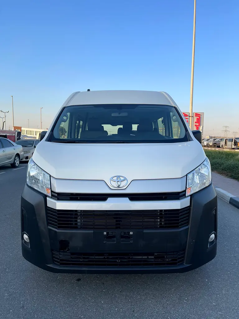 Toyota Hiace, 2025 — фото 3 из 10