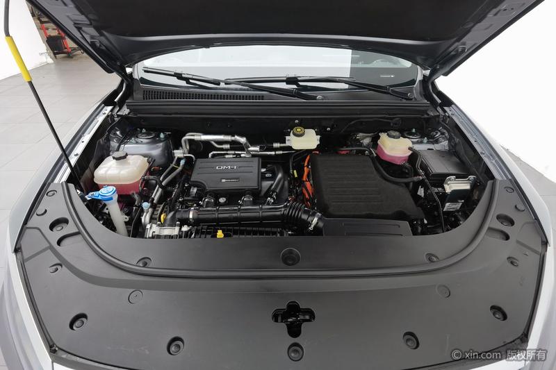 BYD Sea Lion 05 DM-i Hybrid, 2025 — фото 6 из 12