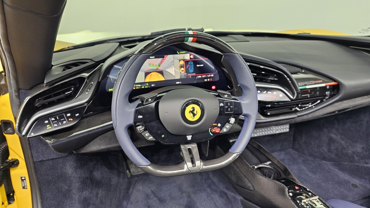 Ferrari SF90, 2023 — фото 12 из 12