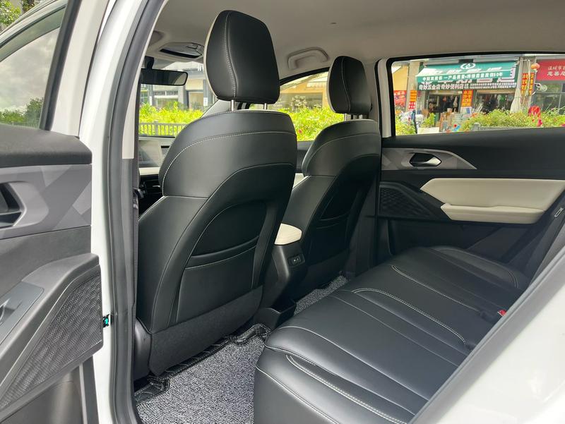 Geely Geometry E Firefly, 2024 — фото 9 из 10
