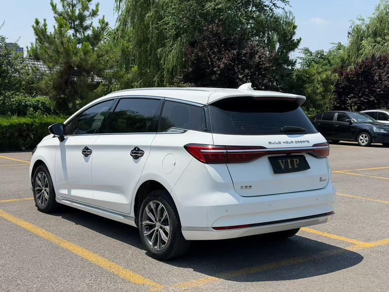 BYD Song Max, 2022 — фото 4 из 10