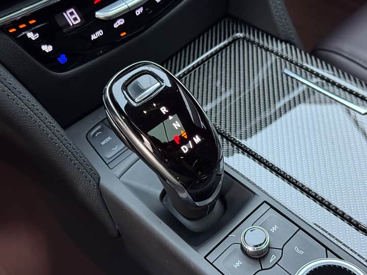Cadillac CT6, 2022 — фото 9 из 9