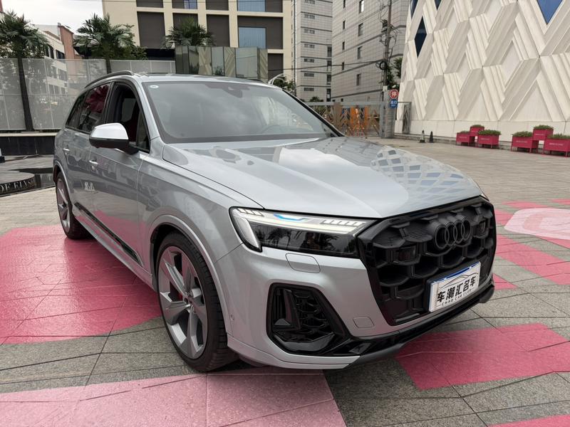 Audi SQ7, 2024 — фото 3 из 9