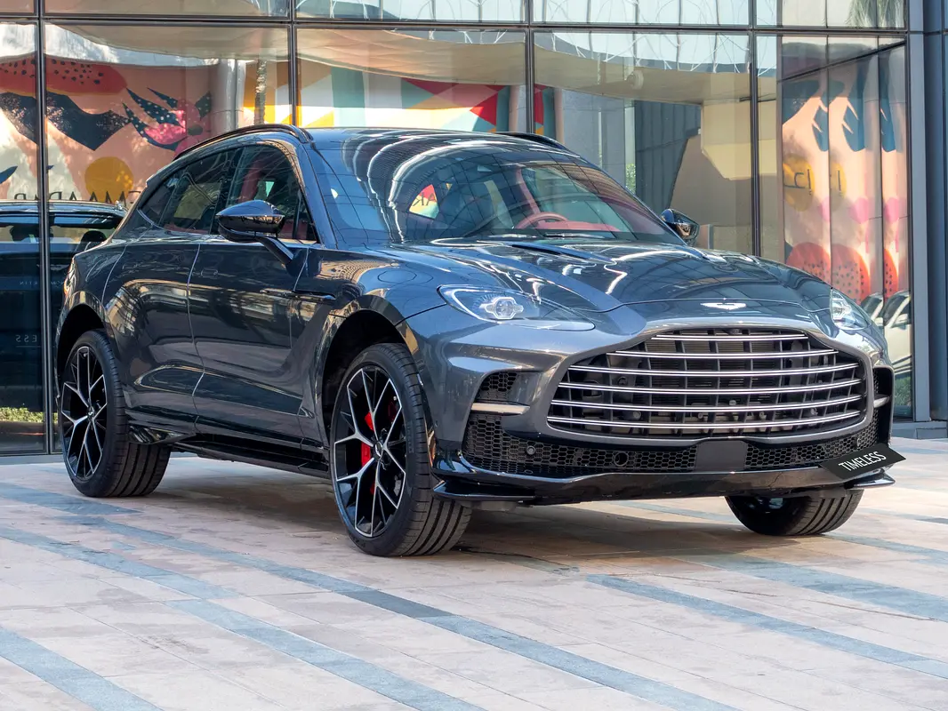 Aston Martin DBX, 2024