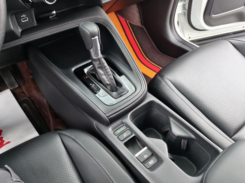 Honda Vezel, 2023 — фото 9 из 12