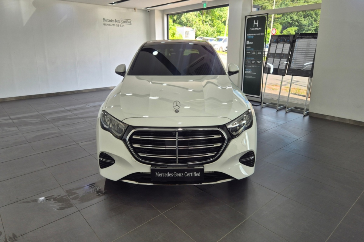 Mercedes-Benz E-Class, 2024 — фото 3 из 12