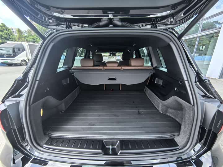 Mercedes-Benz GLB-Class, 2024 — фото 9 из 9