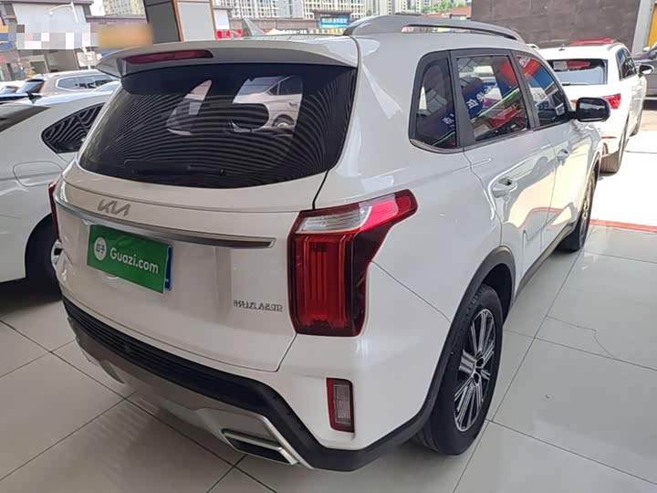 Kia Sportage GT-line, 2023 — фото 7 из 9