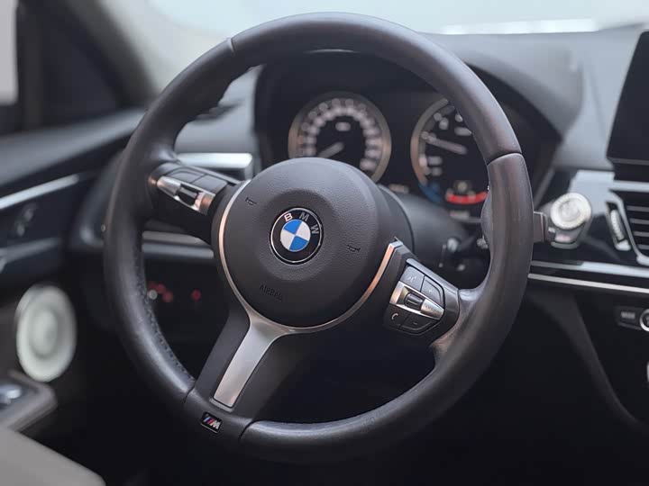 BMW 1 Series, 2022 — фото 7 из 9