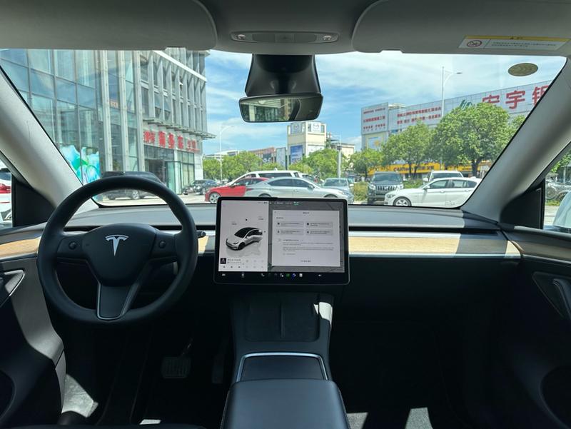 Tesla Model Y, 2023 — фото 9 из 12