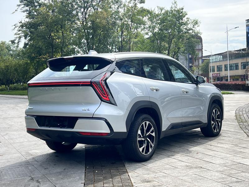 Geely Atlas L, 2025 — фото 5 из 10