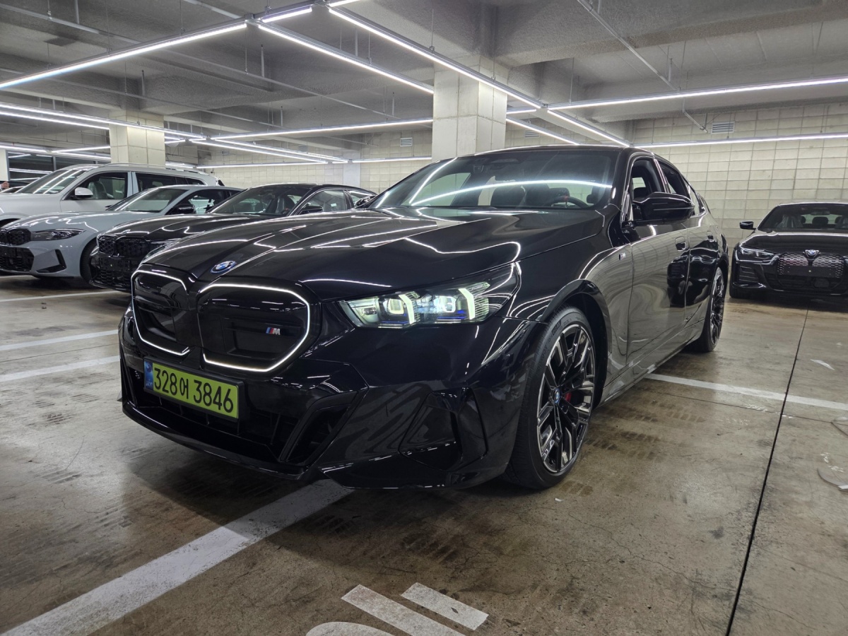 BMW i5, 2025 — купить в Брянске под ключ