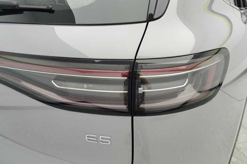 Geely Galaxy E5, 2024 — фото 5 из 12