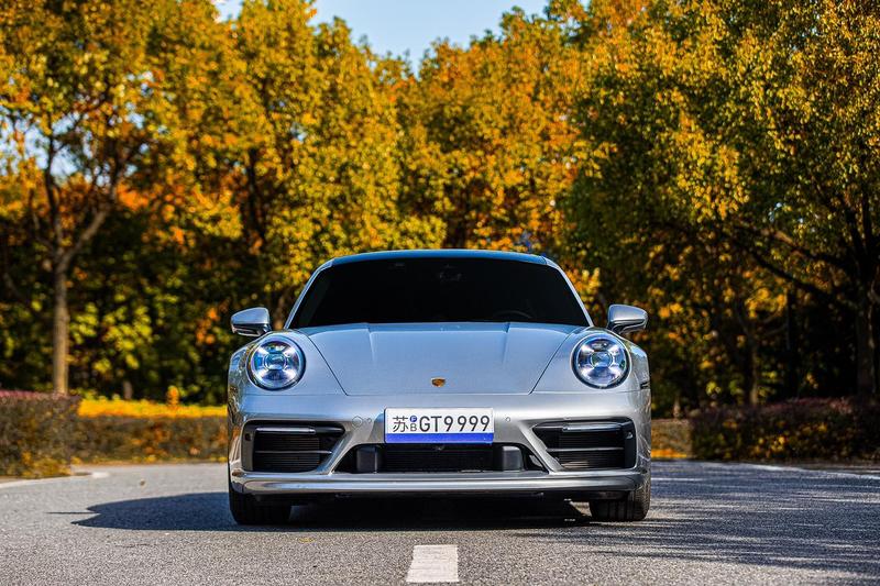 Porsche 911, 2022 — фото 2 из 12