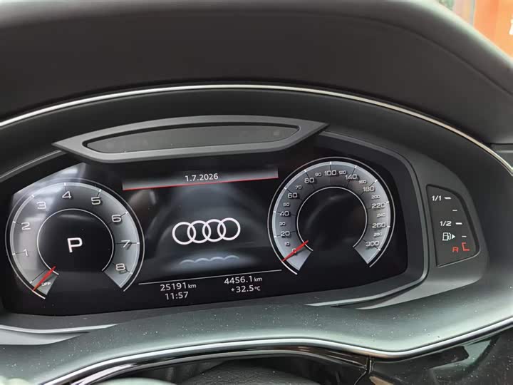 Audi Q7, 2024 — фото 5 из 7