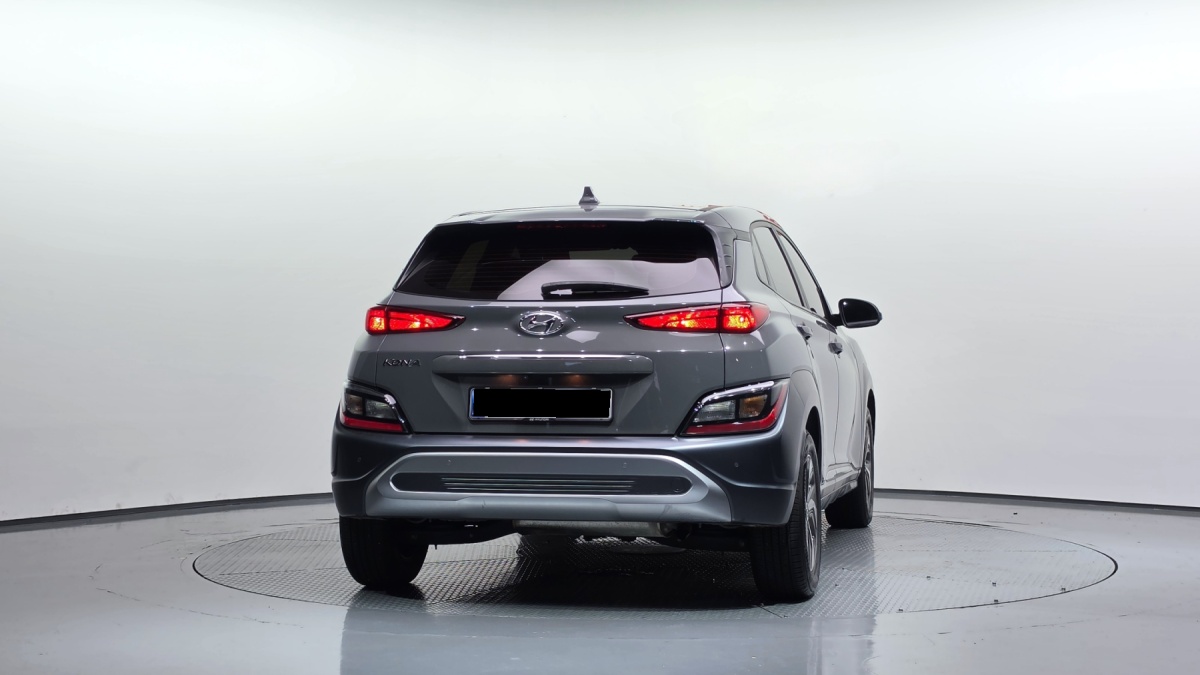 Hyundai Kona, 2022 — фото 4 из 12