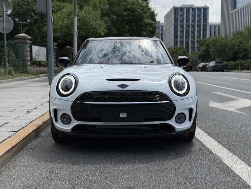 Mini Clubman, 2024 — фото 2 из 12