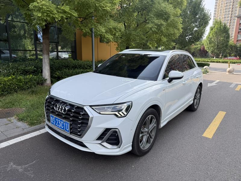 Audi Q3, 2022 — купить в Санкт-Петербурге под ключ