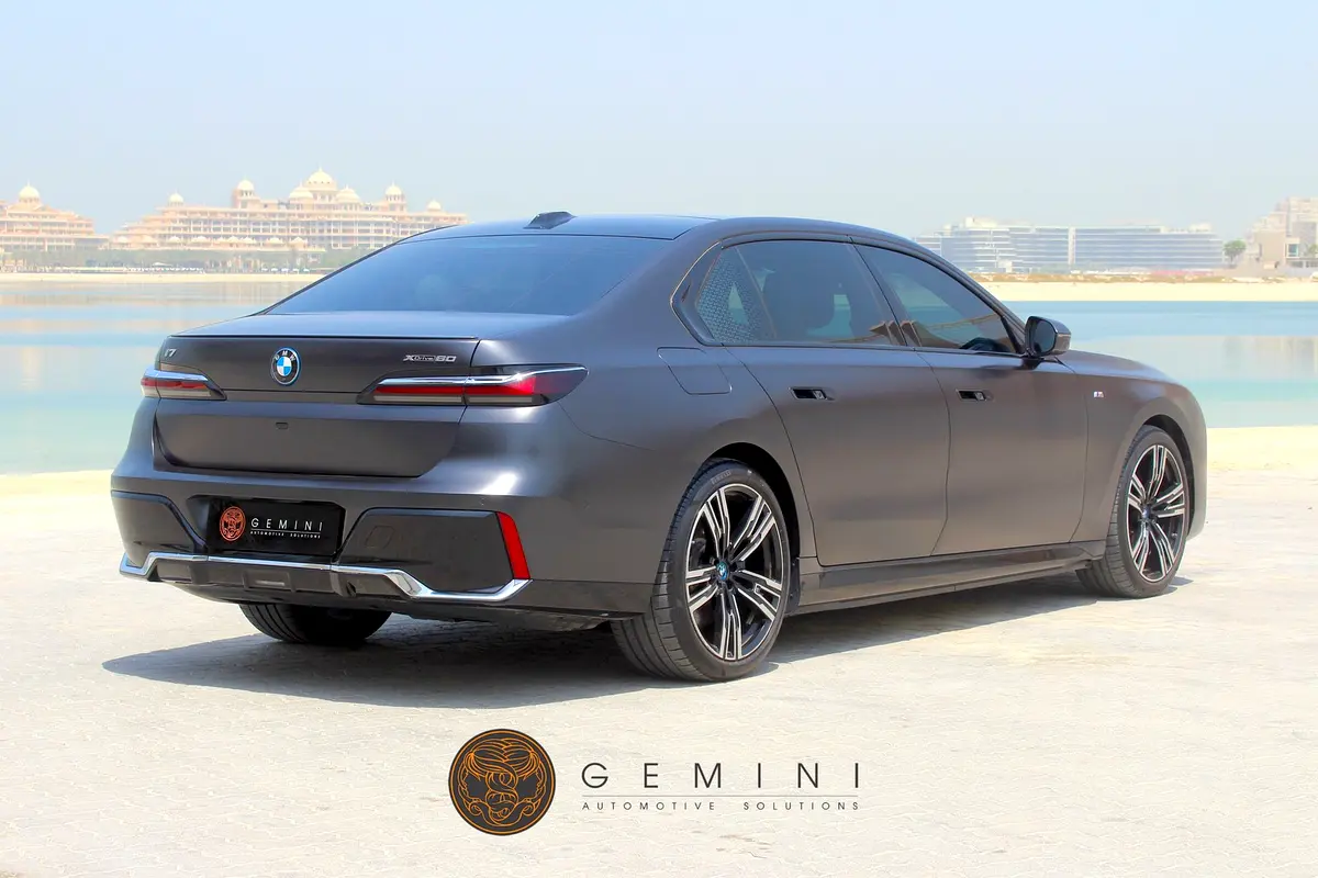 BMW i7, 2023 — фото 6 из 10
