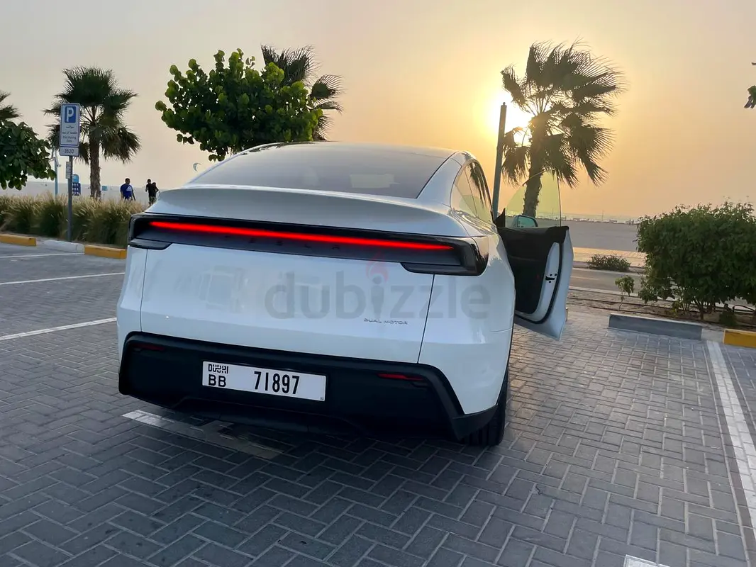Tesla Model Y, 2025 — фото 5 из 10