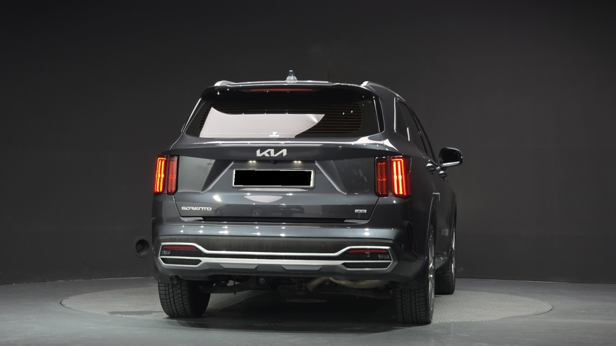 Kia Sorento, 2023 — фото 4 из 12
