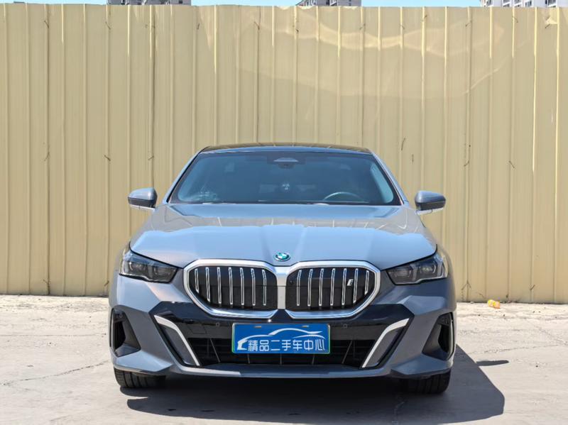 BMW i5, 2024 — фото 2 из 10