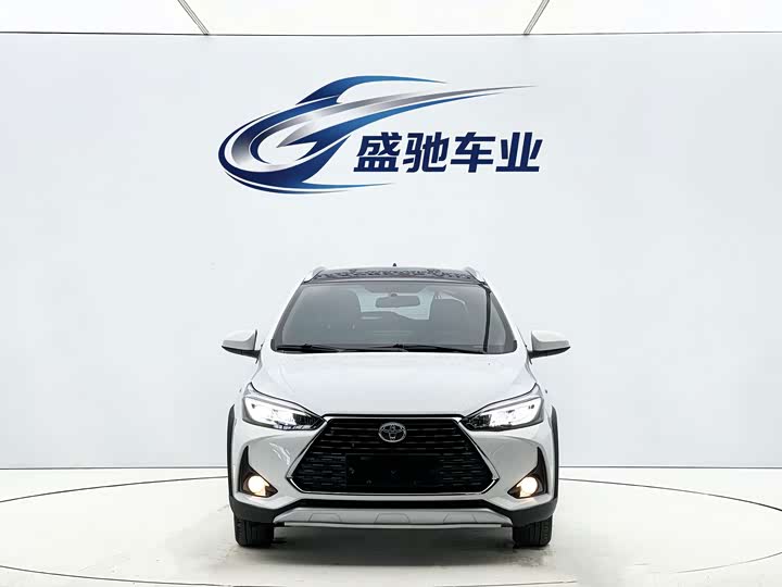 Toyota Yaris L Hatchback, 2022 — фото 2 из 9