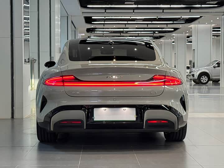 Xiaomi SU7, 2024 — фото 5 из 9
