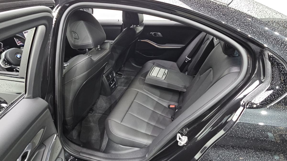 BMW 3 Series, 2025 — фото 11 из 12