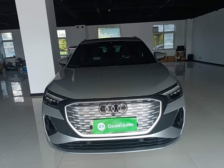 Audi Q4 e-tron, 2023 — фото 3 из 9