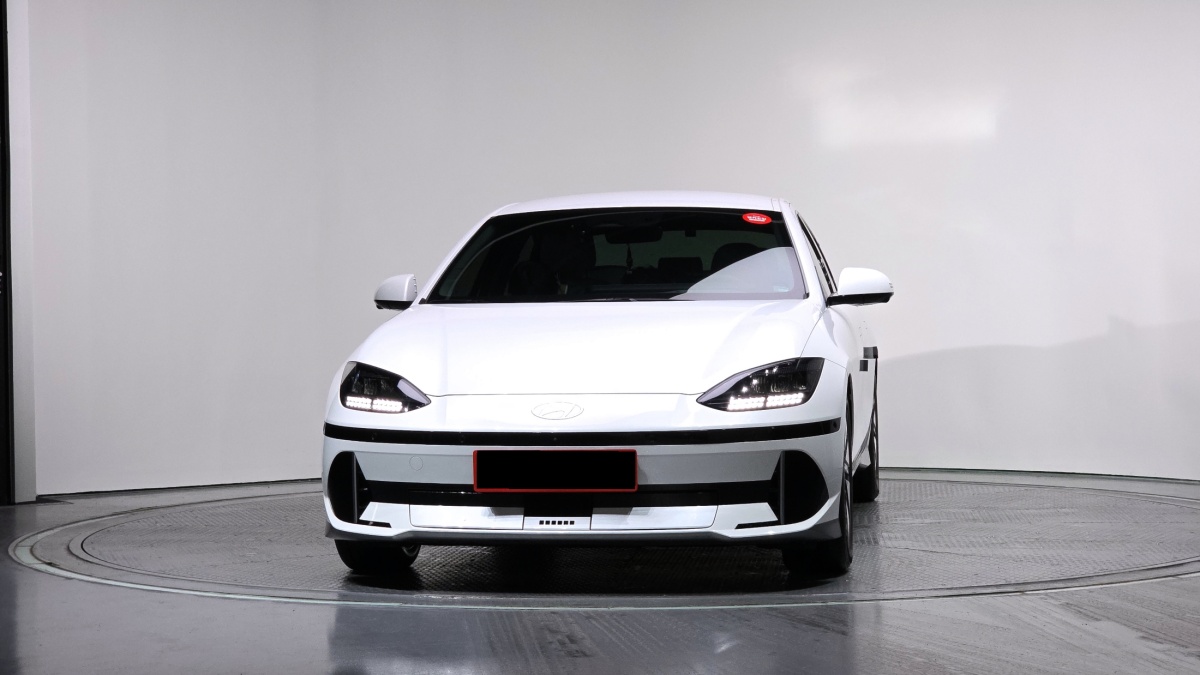 Hyundai Ioniq 6, 2022 — фото 3 из 12