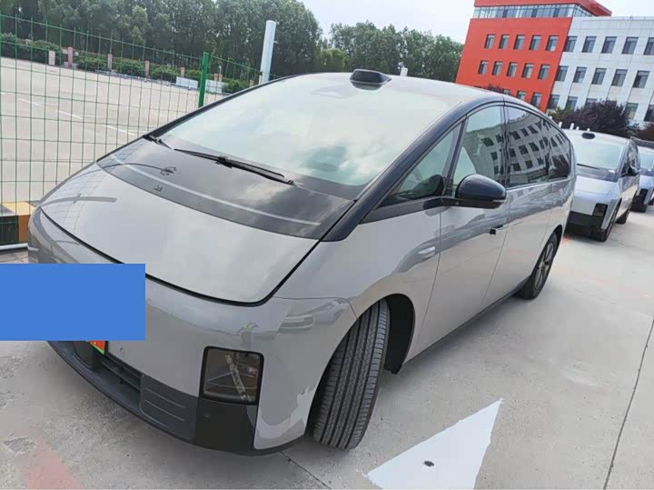 LiXiang Mega, 2023 — купить в Перми под ключ