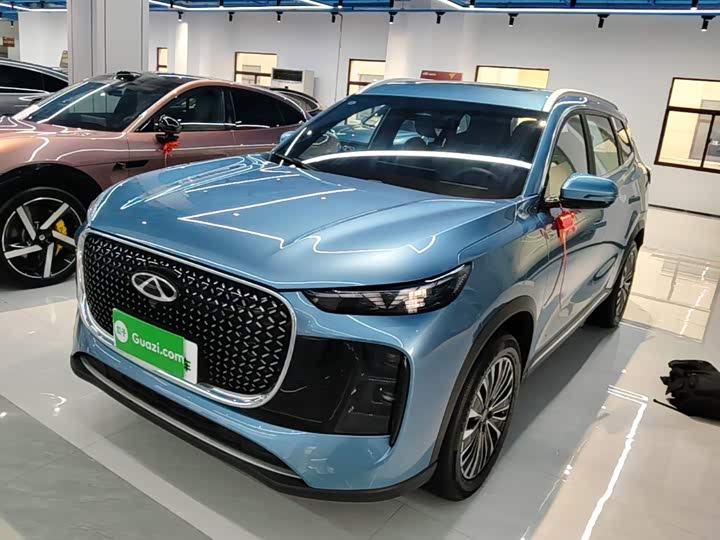 Chery Tiggo 8 Plus C-DM, 2024 — фото 2 из 9