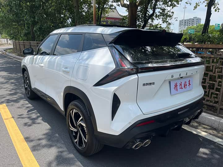Geely Atlas, 2025 — фото 8 из 9