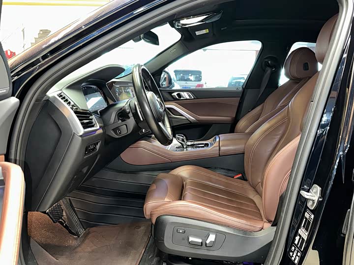 BMW X6, 2022 — фото 5 из 9