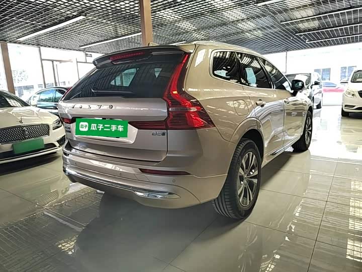Volvo XC60, 2024 — фото 7 из 9
