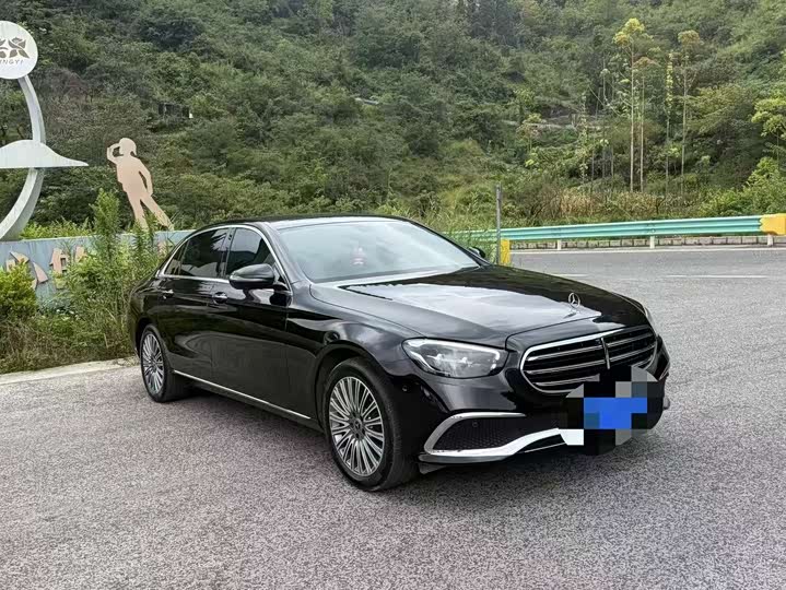 Mercedes-Benz E-Class, 2023 — фото 3 из 9