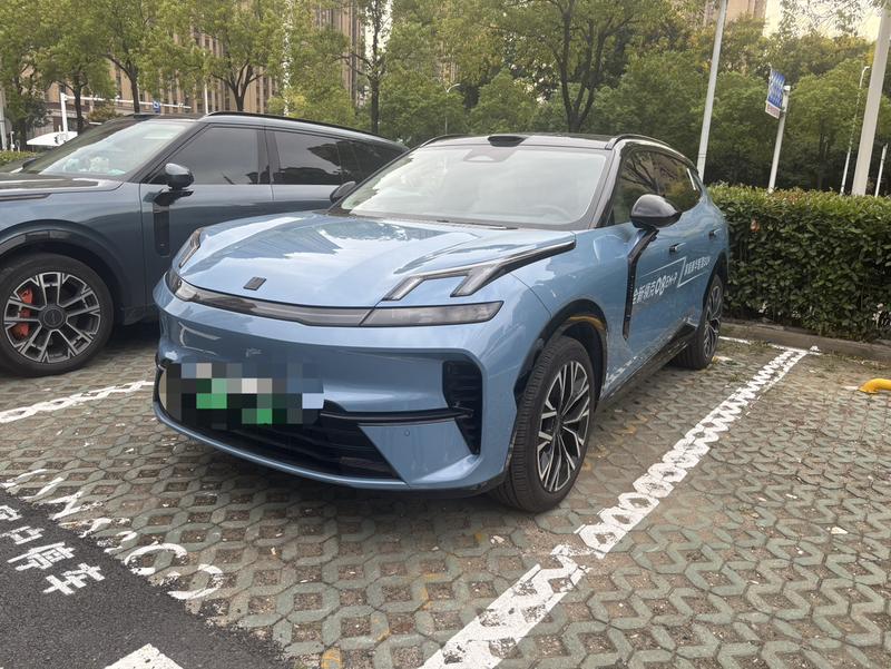 Lynk & Co 08 EM-P Hybrid, 2025 — купить в Орле под ключ