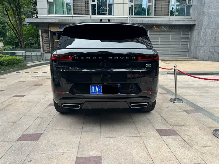 Land Rover Range Rover Sport, 2024 — фото 3 из 9