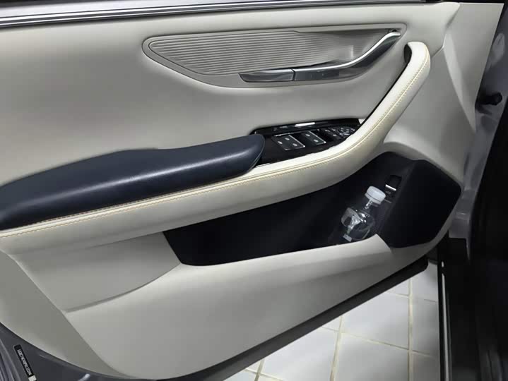 BYD Song Plus Hybrid/EV, 2022 — фото 7 из 9